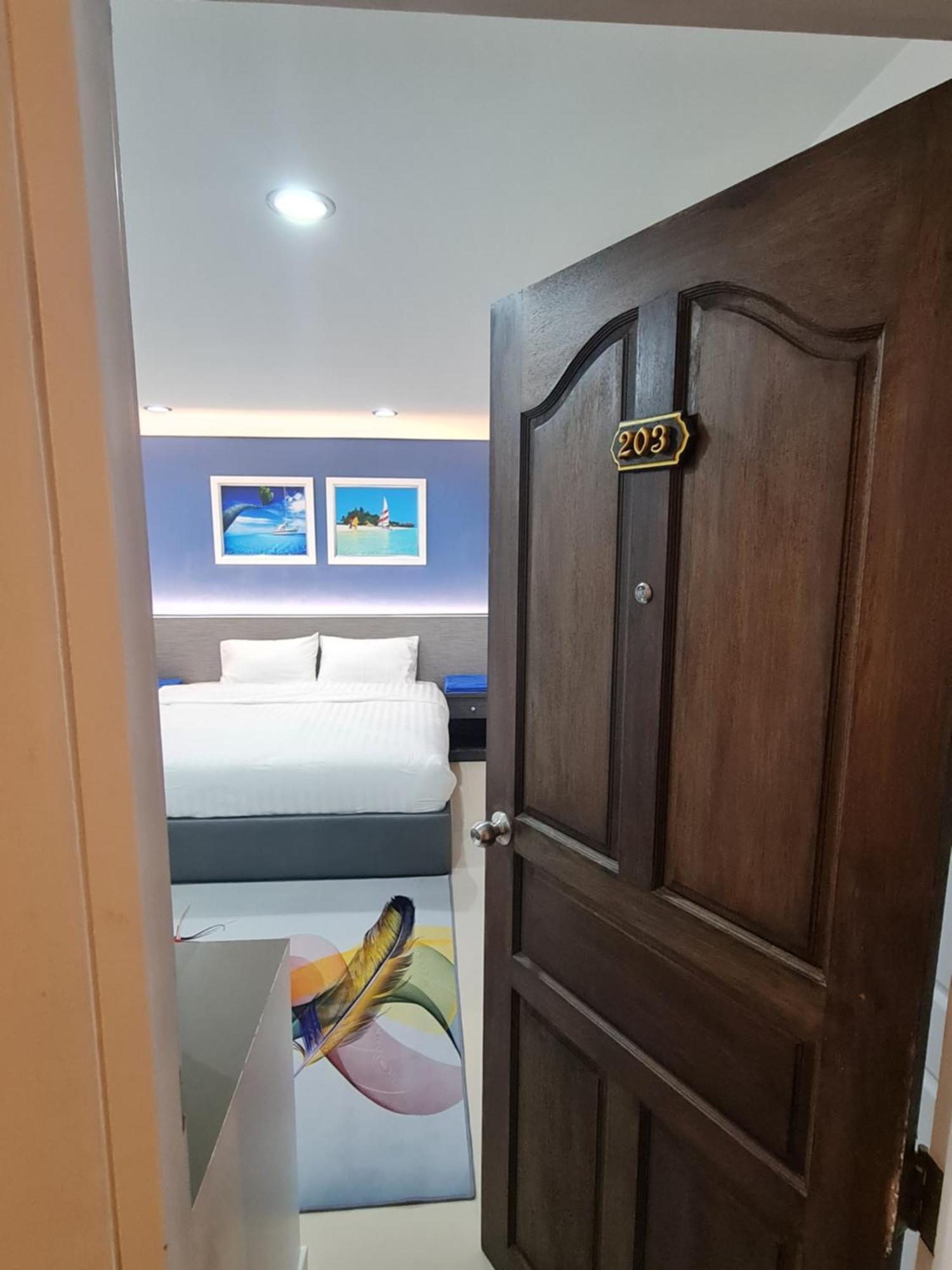 Poonsuk Place Hotel بانكوك المظهر الخارجي الصورة